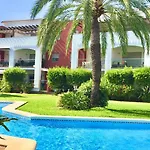 Hoteltype Penthouse 2 Beds, Parking, Wifi & Pool Stunning Views Дения