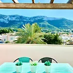 Апартаменты Hoteltype Penthouse 2 Beds, Parking, Wifi & Pool Stunning Views Дения