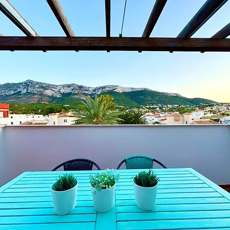 Hoteltype Penthouse 2 Beds, Parking, Wifi & Pool Stunning Views アパート デニア