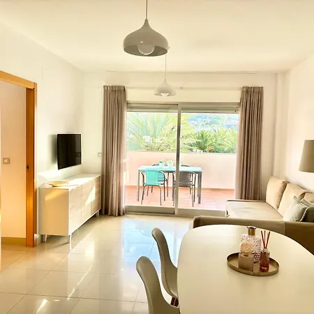Hoteltype Penthouse 2 Beds, Parking, Wifi & Pool Stunning Views * Dénia