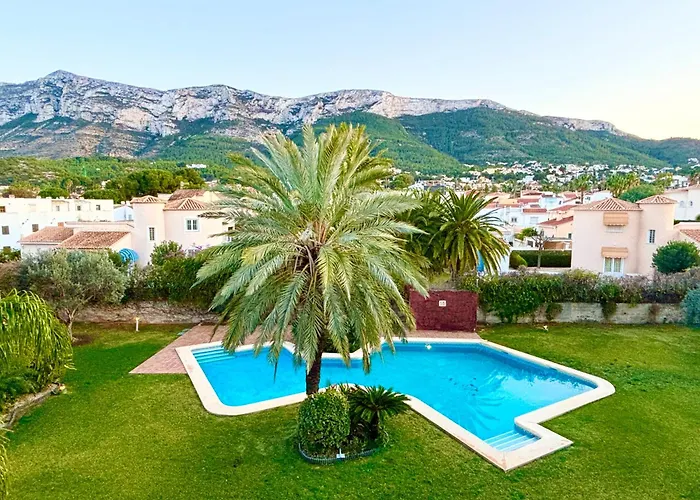 Hoteltype Penthouse 2 Beds, Parking, Wifi & Pool Stunning Views * デニア