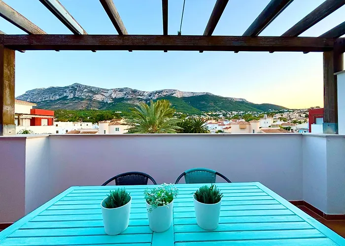 Hoteltype Penthouse 2 Beds, Parking, Wifi & Pool Stunning Views アパート デニア