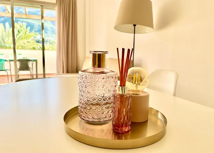 Hoteltype Penthouse 2 Beds, Parking, Wifi & Pool Stunning Views * デニア