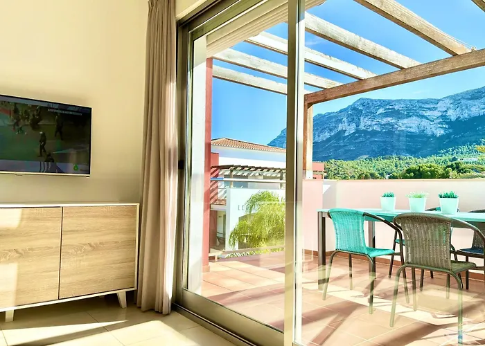 Apartmán Hoteltype Penthouse 2 Beds, Parking, Wifi & Pool Stunning Views Denia