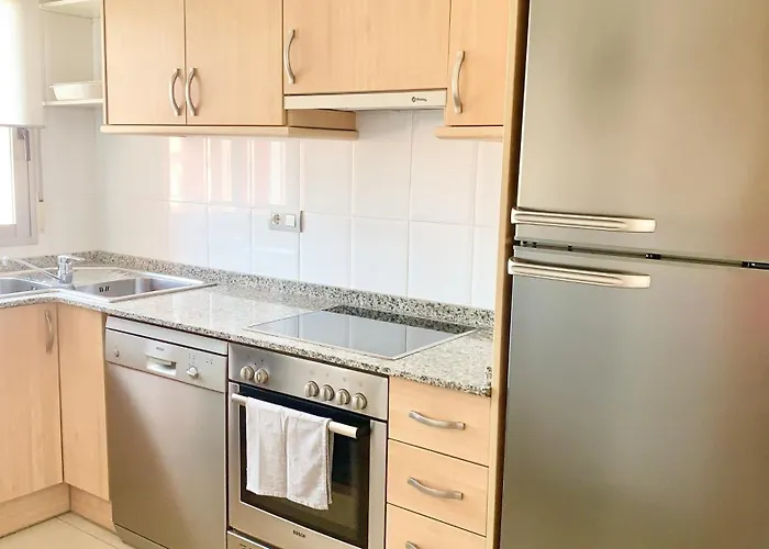 Hoteltype Penthouse 2 Beds, Parking, Wifi & Pool Stunning Views Apartment